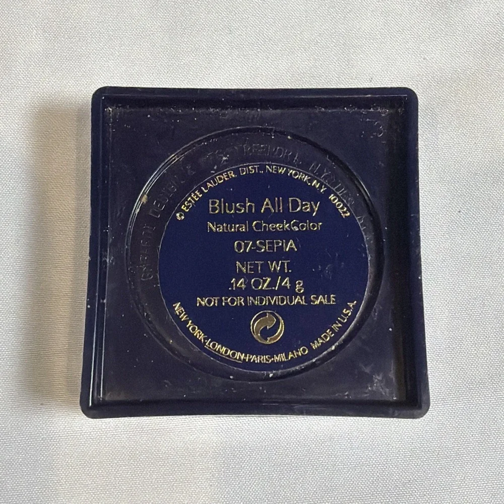 Estée Lauder Blush All Day Natural Cheek Color 07 Sepia .14oz/4g‎